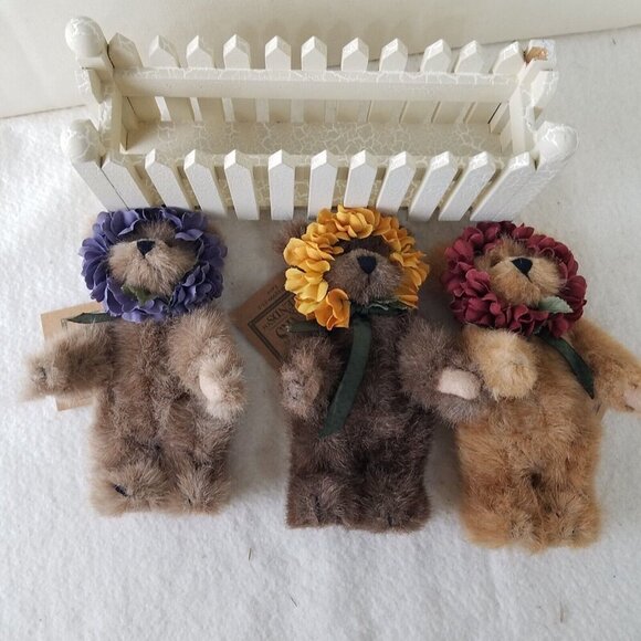 Boyds Bears three plush garden picket fence NWT garden wreath COA 4-jointed - Picture 2 of 9